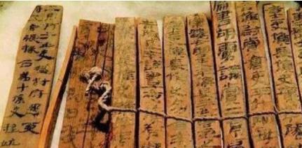 罗布泊挖出失传奇书已有2000多年考古家：古籍内容不敢公布(图3)