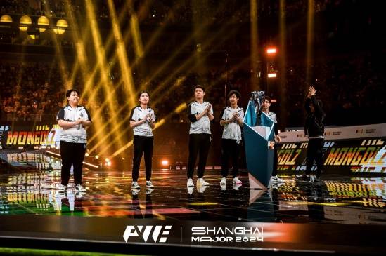 上海：中国的电竞福地完美世界CS与DOTA2闪耀世界东方竞技宝JJB平台(图3)