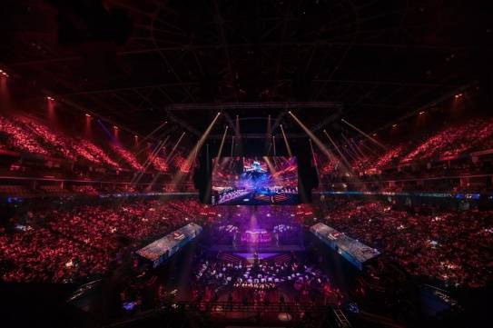 上海：中国的电竞福地完美世界CS与DOTA2闪耀世界东方竞技宝JJB平台(图4)
