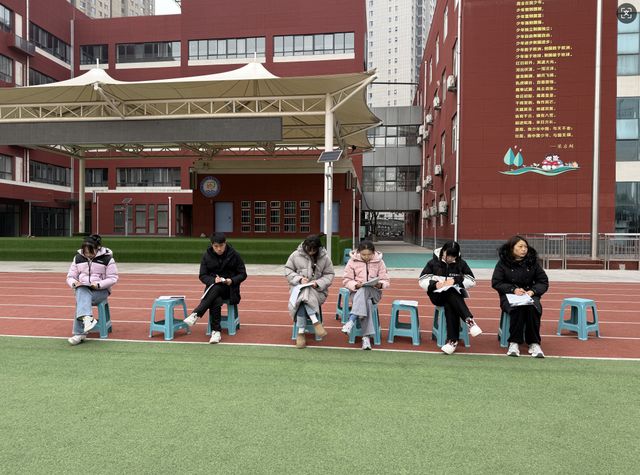 西安市浐灞十六小：体育与多学科碰撞竞技宝JJB网址一场别开生面的体育跨学科融合展示课(图6)