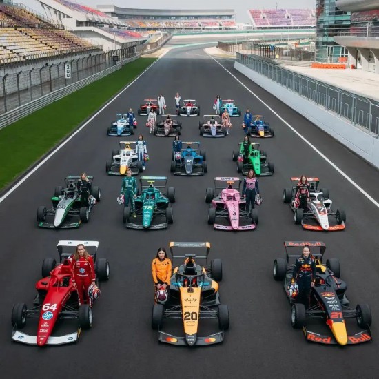 F1中国大奖赛下周竞技宝JJB平台重磅开赛 带你看懂F1学院赛事(图1)