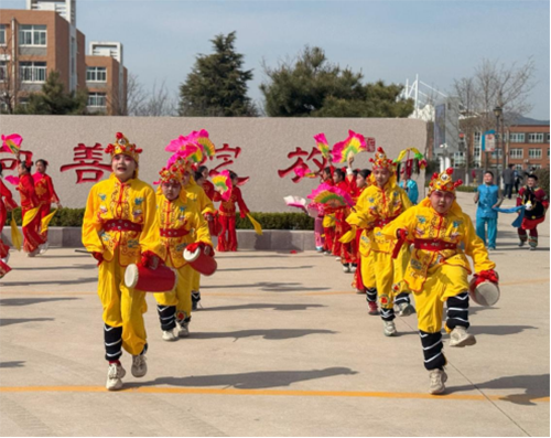 烟台：“双大课间”体育改竞技宝JJB革 破解“课间圈养”难题(图1)